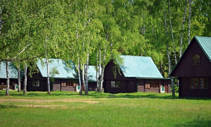 Hradec Kralove House | Cozy Villa Apartment for 4 with WiFi and Pet-Friendly Options