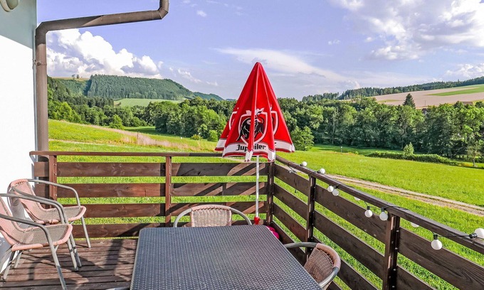 Starkov House | Beautiful private villa with WIFI, pool, TV, patio, pets allowed, panoramic view and parking