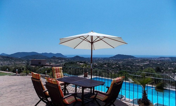 Son Servera Villa | Idyllic Villa Overlooking Cala Millor Bay - 9.8/10 Rating