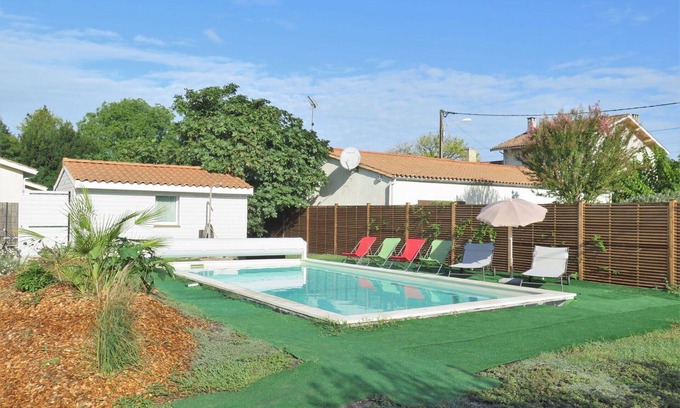 Saint-Vivien-de-Medoc House | Private Villa for 6 with Pool, Terrace & Ocean Views