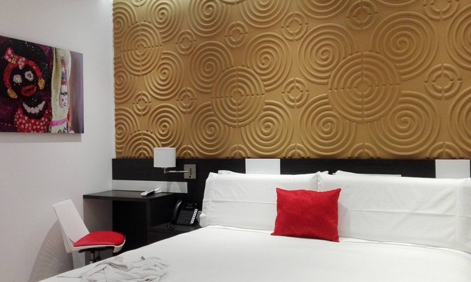 San Patricio Apartment | Inviting 1 Room Apartment with Jacuzzi for Relaxing Getaway