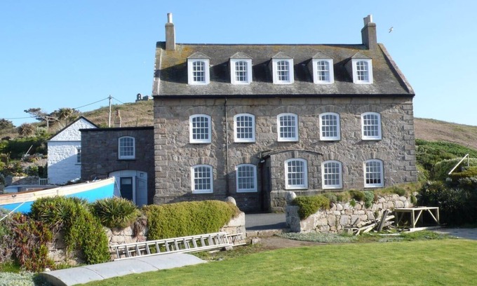 Hugh Town House | Historic 18th Century Self-Catering Home in Isles of Scilly