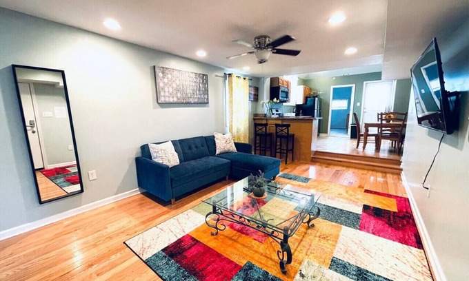 Passyunk Square Apartment | Inviting Entire Apartment with Roof Deck in Passyunk Square