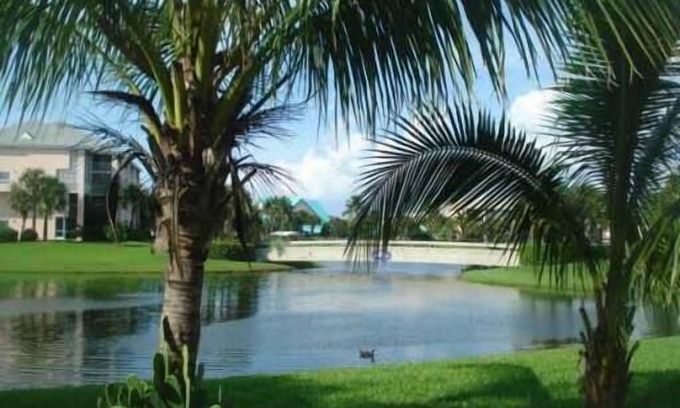 Jupiter Bay Villa | Guest Rated 9.8: 2 Bedroom Jupiter Bay Villa Near Beach