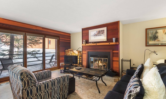 Wildernest Condo | Inviting 2 Bedroom Condo with Pool, Spa & Hiking Access