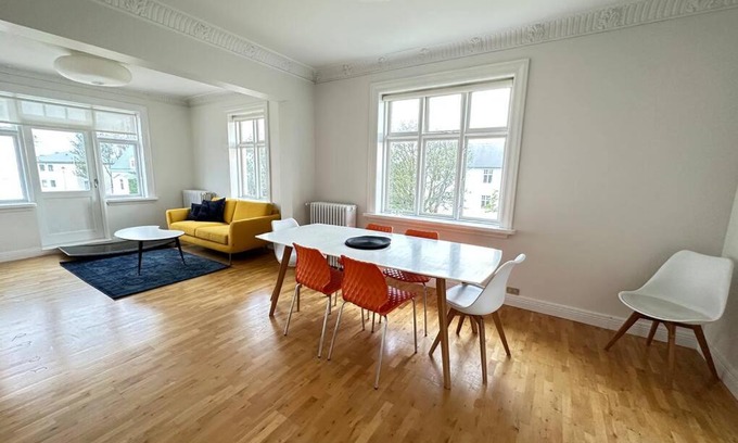 Vesturbær Apartment | Inviting 2 Bedroom Apartment in Downtown Reykjavik
