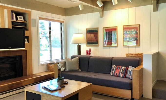Sun Valley Condo | Inviting 2-Bedroom Sun Valley Condo with Pool Access