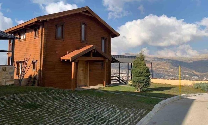 Kfardebian Villa | Inviting 2 BR Home in Faqra with Convenient Amenities