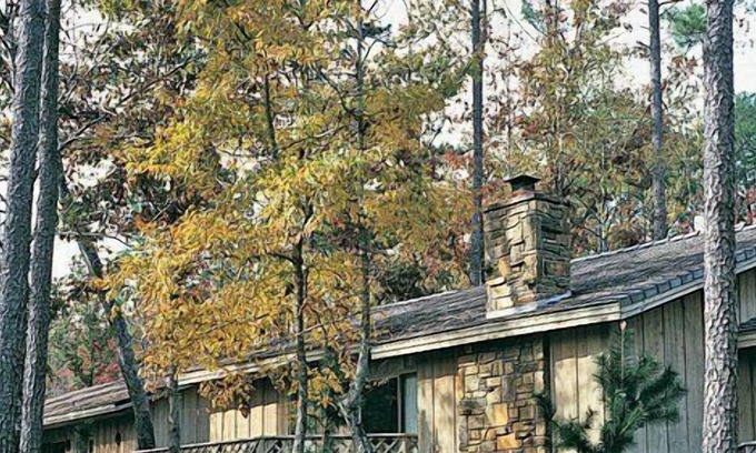 Hot Springs Village Apartment | Beautiful 2 bedroom unit at resort, sleeps 6