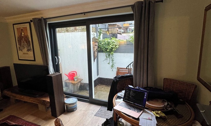 Islington Apartment | Beautiful 2BD Lower Level Flat w/Patio, Angel