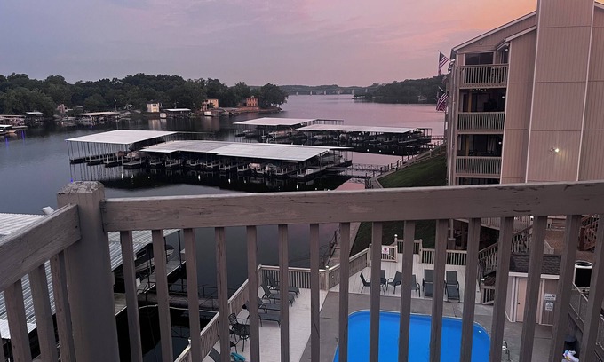 Osage Beach Condo | Scenic 2-Bed Lakeview Retreat with Pool @MM-17