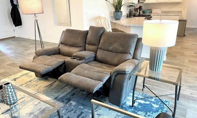 Leesburg House | Inviting 2BR Home with Golf Cart & Pool in The Villages