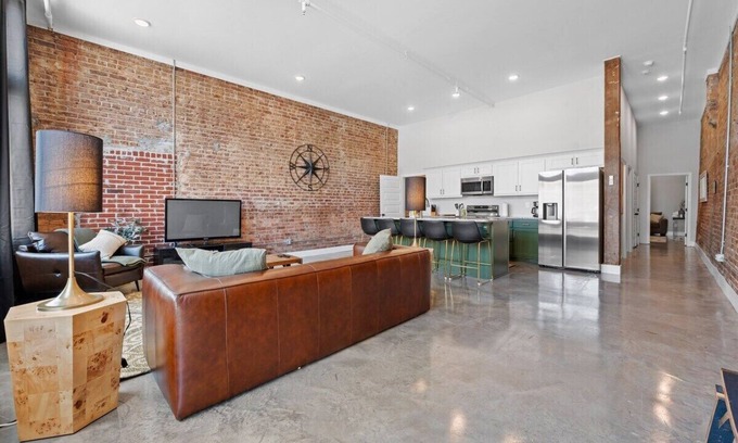 Chattanooga Apartment | Exceptional 2BR Retreat on Main St - Family Friendly!