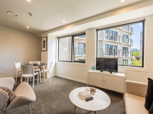 Newton Apartment | Elegant Two Bedroom Apartment Near Myers Park