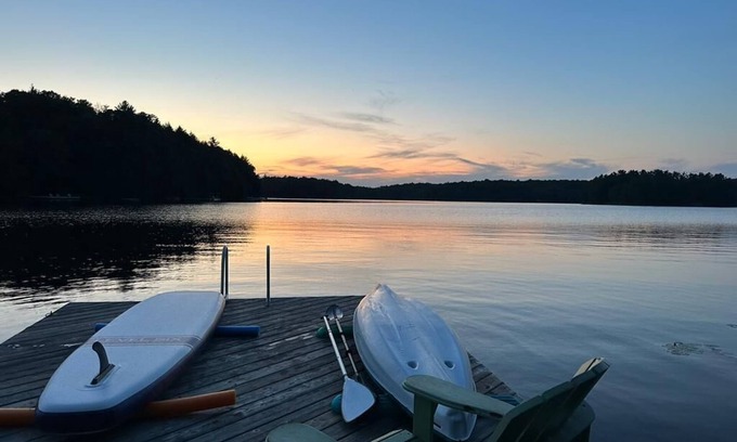 Rosseau Cottage | Dog-Friendly 3-Bed Cottage with Ocean and Lake Views