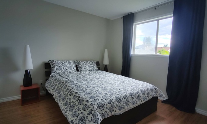 Southeast Calgary Apartment | Inviting 3-Bedroom Apartment Perfect for Families