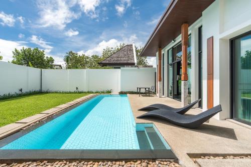 Choeng Thale Villa | Elegant Pool Villa Near Bangtao Beach with Ocean Views
