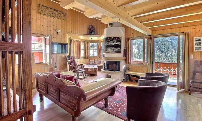 Champery Apartment | Beautiful 3 bedrooms apartment with parking space, wifi and free shuttle bus for the cableway at 10