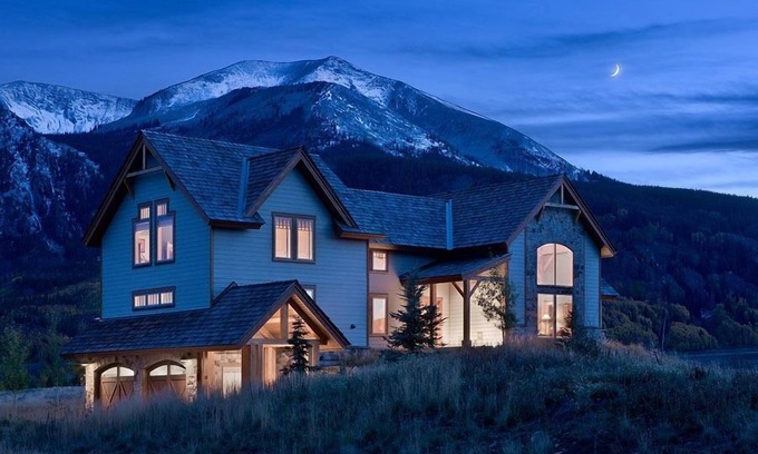 Crested Butte House | Elegant 3 BR Home with Spa & Hot Tub, Rated 10/10