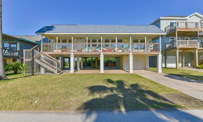 Bermuda Beach House | Inviting Beach Home with Ocean Views Perfect for Families