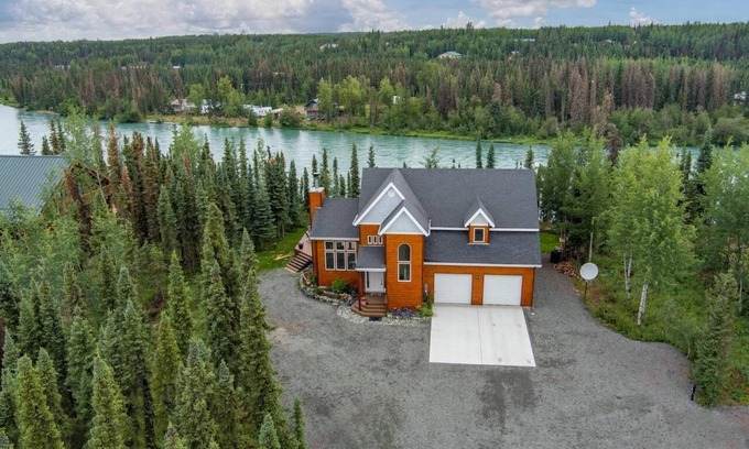 Funny River House | Secluded 4 Bedroom Home on the Kenai River with Pool