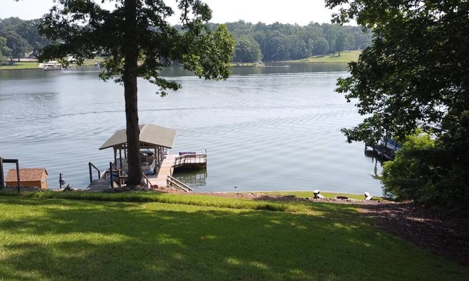 Greenwood House | Serene 4-Bedroom Lakehouse with Ocean and Lake Views