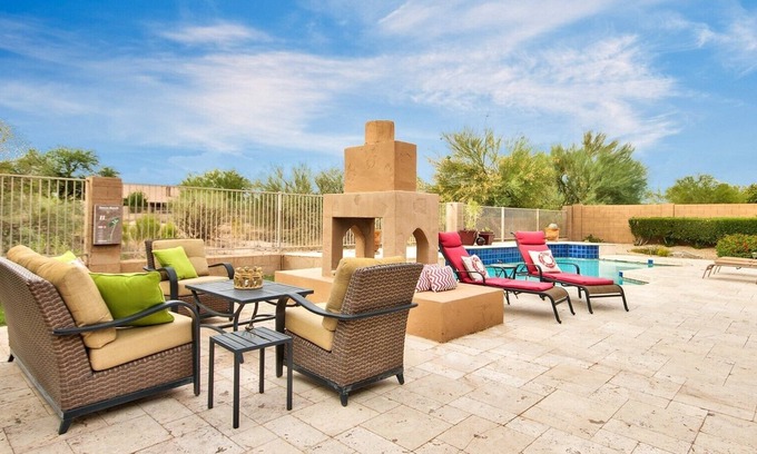 Tatum Ranch House | Relaxation Paradise: 4 BR Home with Heated Pool & Ocean View