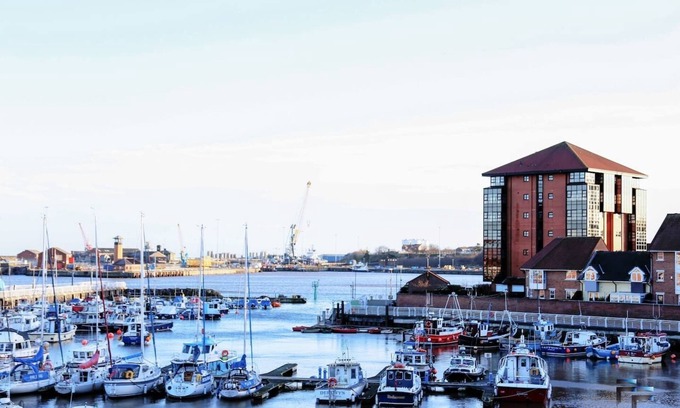 Roker House | Guest Rated 10/10: Pet Friendly House near Roker Beach