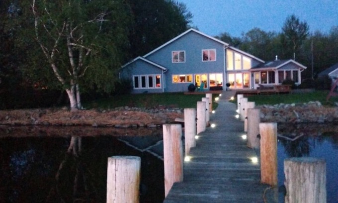 Oshkosh House | Stunning 5-Bedroom Lakehouse with Ocean Views & Accessibility