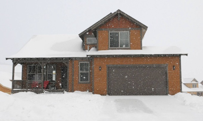 Silvercreek House | Outstanding Ski-in/Ski-out Mountain House with Hot Tub