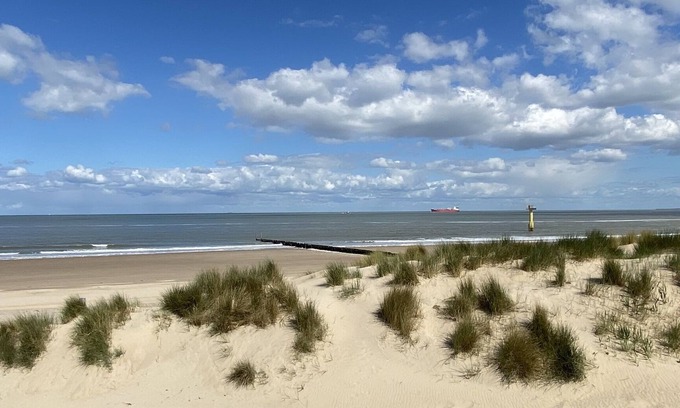 Cadzand-Bad House | Cozy 5-Person Apartment Just Steps from Cadzand Beach