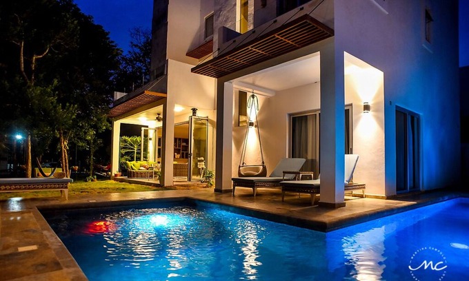 Puerto Morelos House | Elegant 6-Room Villa with Private Pool, Steps to the Beach