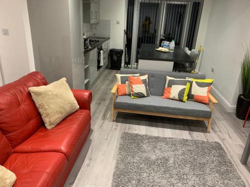 Dartford House | Ideal 5-Bedroom House for Families and Corporate Stays