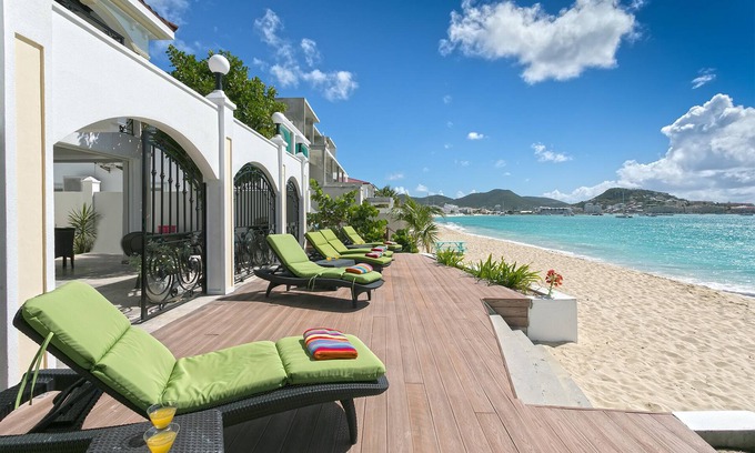 Beacon Hill Villa | Elegant 6-Bedroom Villa with Oceanfront Views at Simpson Bay