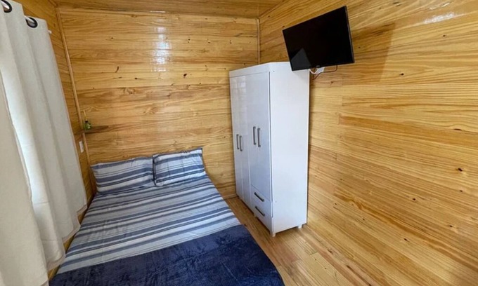 Foz do Iguacu House | Cozy Chalet Retreat in Central Foz with Kitchen Access