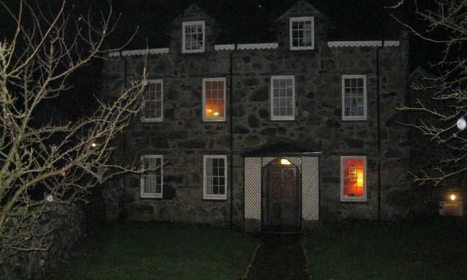 Dolgellau House | Historic Town House with Ocean Views in Dolgellau