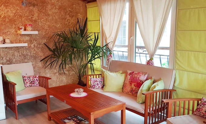 Plovdiv Apartment | Modern Apartment with Terrace, Ideal for Families