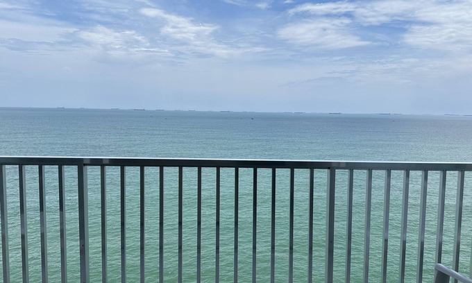 Morro do Maluf Apartment | Inviting Apartment with Breathtaking Sea Views & Spa Access