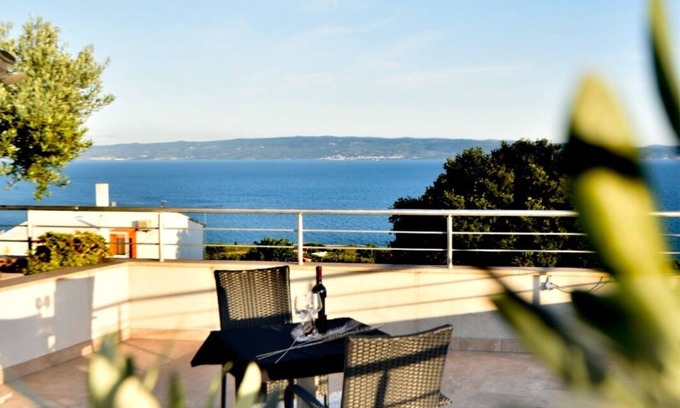 Znjan Apartment | Top-Rated Penthouse with Sea View & Private Terrace