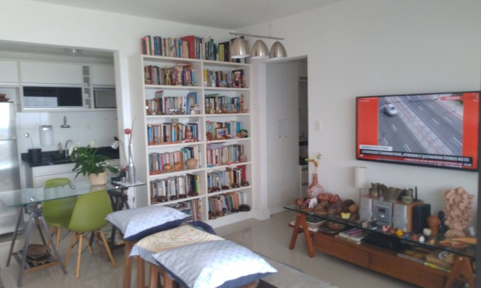 Rio Vermelho Apartment | Scenic Apartment with Pool and Breakfast in Salvador