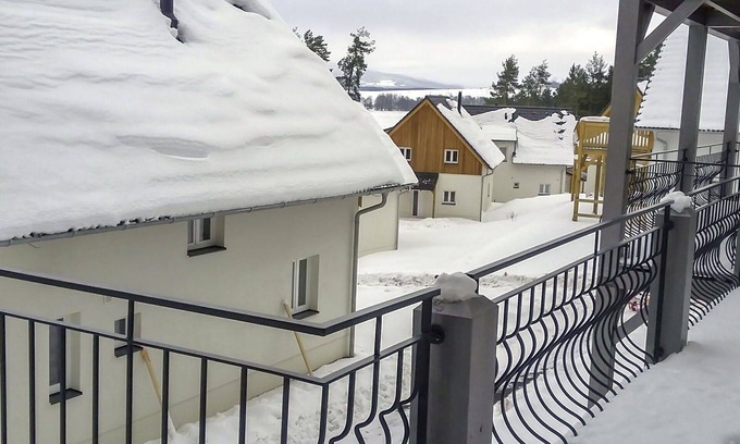 Lojzova Paseka Apartment | Cozy Apartment with Hot Tub, WIFI and Pet-Friendly Stay