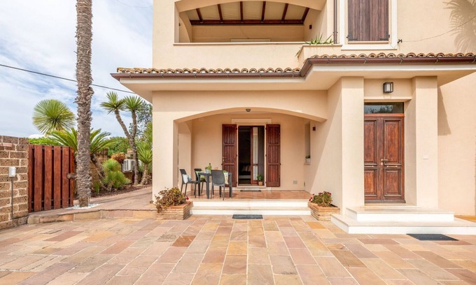 Loreto Apartment | Beautiful apartment for 4 people with A/C, WIFI, TV, patio, panoramic view and parking