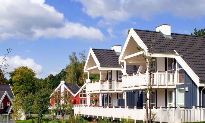 Bad Saarow House | Inviting Villa Apartment with Hot Tub and Pet-Friendly Perks