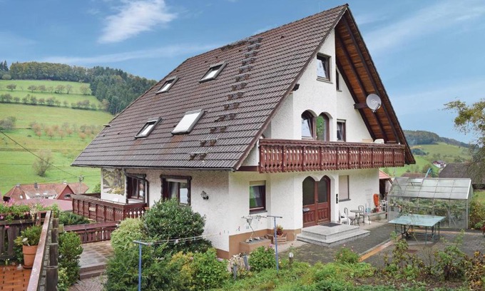 Steinach Apartment | Ideal Family Retreat: 2 Bedroom Apartment in Welschensteinach