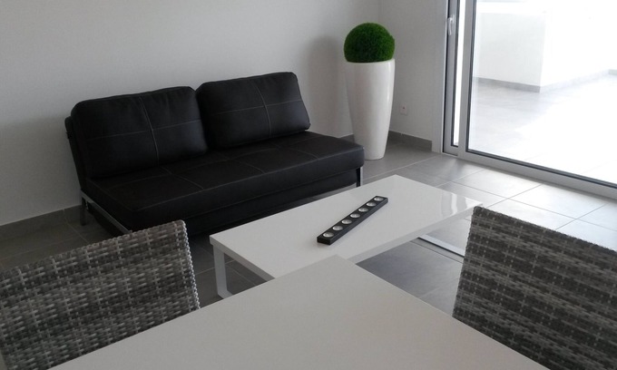 L'Ile-Rousse Apartment | Oceanfront Apartment with Pool and Mountain Views