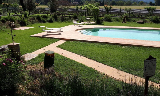 Monteleone d'Orvieto Apartment | Beautiful apartment for 4 people with WIFI, pool and parking
