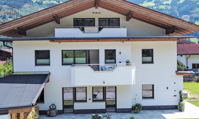 Aschau Im Zillertal Apartment | Beautiful apartment for 4 guests with WIFI and terrace