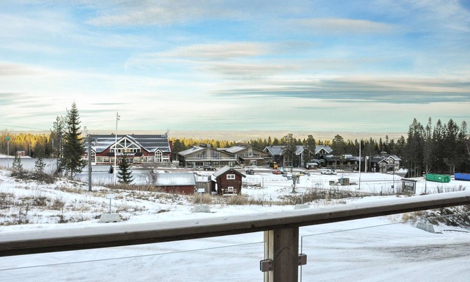 Salen Apartment | Cozy Apartment at Sälfjällstorget with Lake View & Spa
