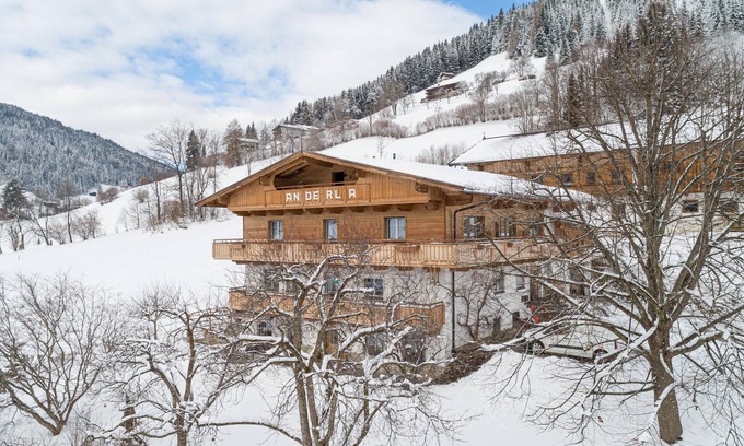 Wildschoenau Apartment | Inviting Apartment with Garden Near Ski Resort - 9.6/10 Rating