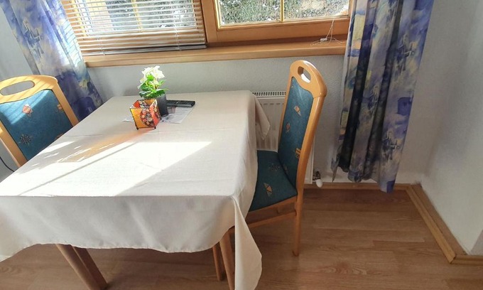 Gerlosbergeben Apartment | Stylish Apartment in Zell am Ziller with Family-Friendly Amenities
